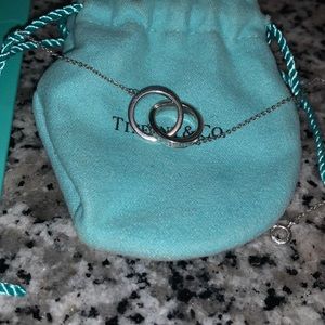 Tiffany’s interlocking circle necklace